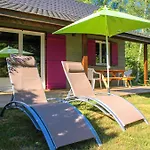 Ośrodek wypoczynkowy Chalets De L'eau Verte 3*