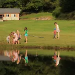 Resort Chalets De L'Eau Verte