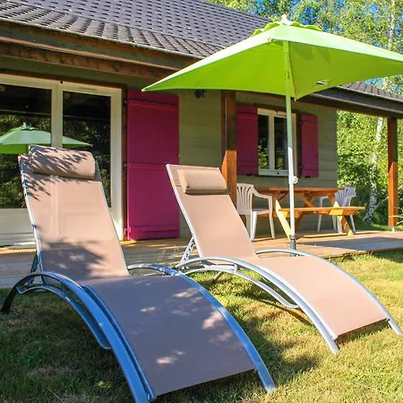 אתר נופש Chalets De L'eau Verte 3*