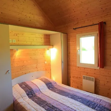 אתר נופש Chalets De L'eau Verte Champs-Sur-Tarentaine-Marchal